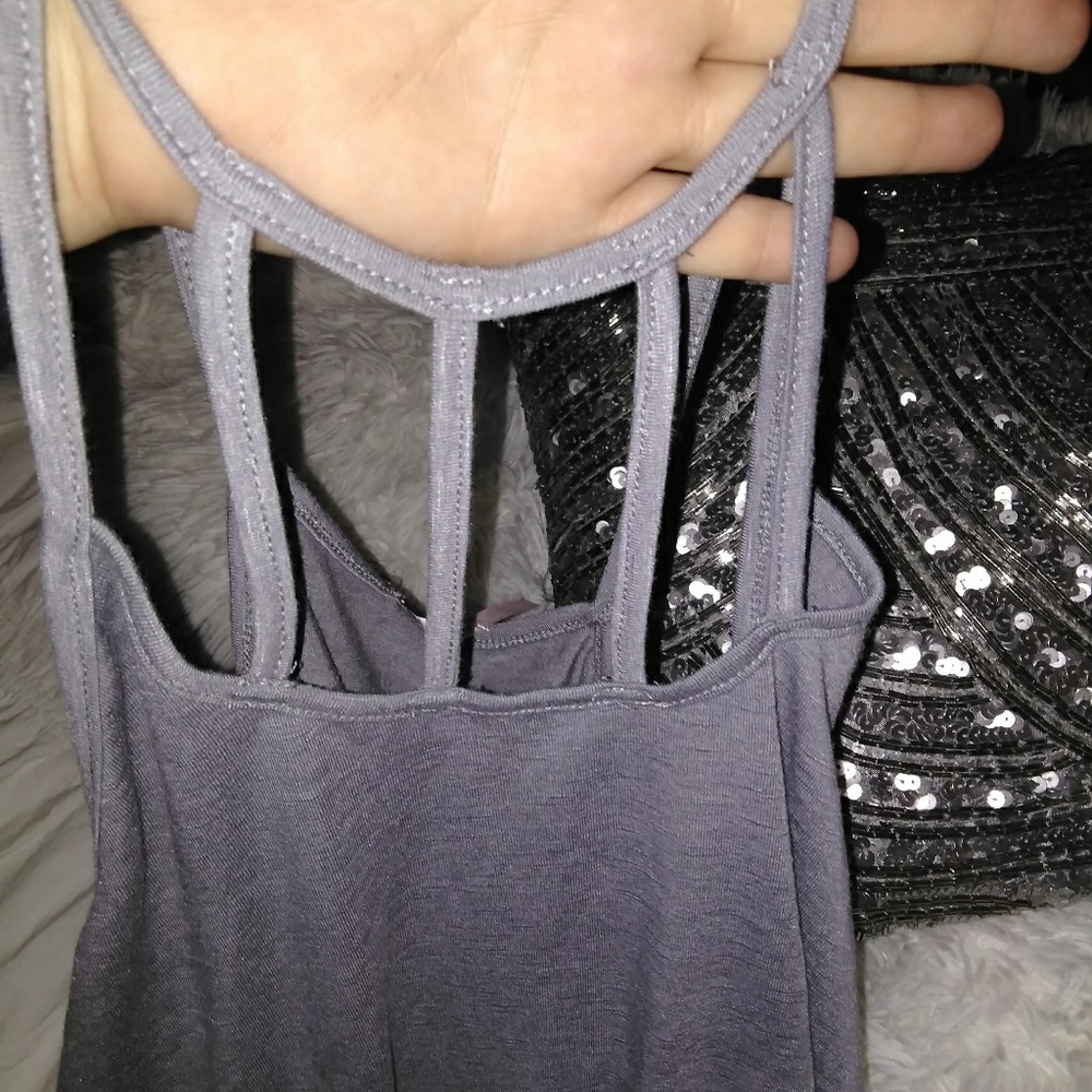 🆕⭐New caged strappy grey tank top M🖤